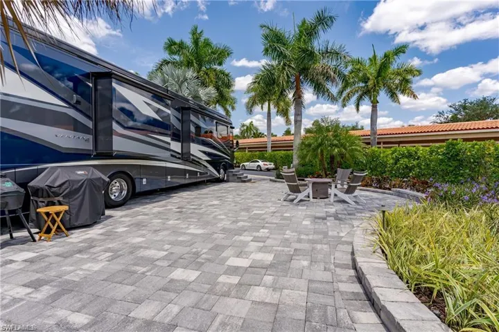 13526 Snook Cir, Naples, Florida 34114
