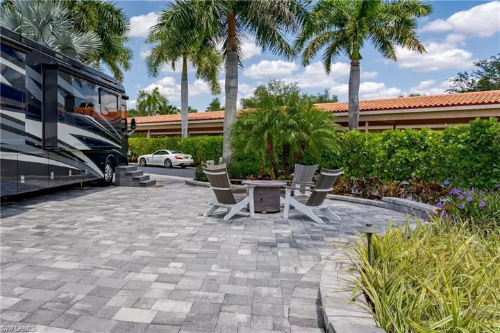 13526 Snook Cir, Naples, Florida 34114