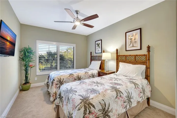 Guest bedroom with twin beds , desinger touches
