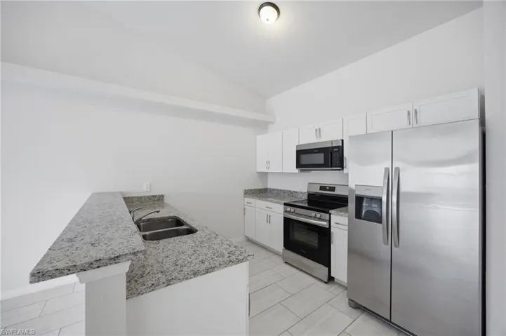 1426/1428 Cape Coral Pkwy W, Cape Coral, Florida 33914