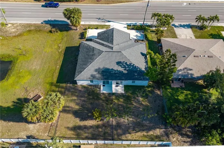 1426/1428 Cape Coral Pkwy W, Cape Coral, Florida 33914