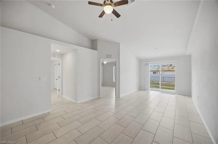 1426/1428 Cape Coral Pkwy W, Cape Coral, Florida 33914