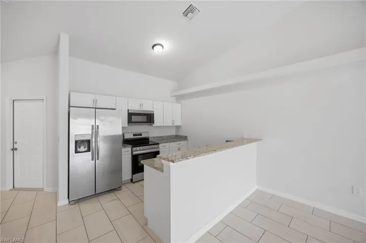 1426/1428 Cape Coral Pkwy W, Cape Coral, Florida 33914