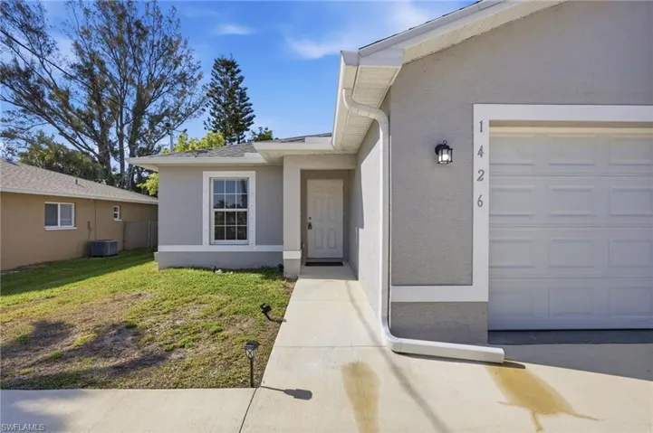 1426/1428 Cape Coral Pkwy W, Cape Coral, Florida 33914