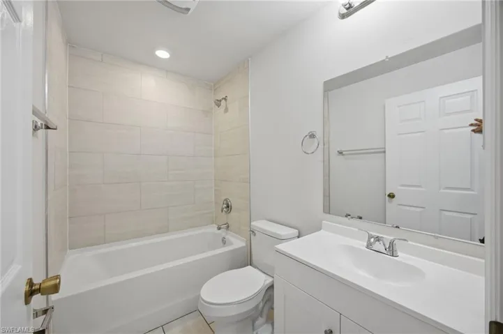 1426/1428 Cape Coral Pkwy W, Cape Coral, Florida 33914
