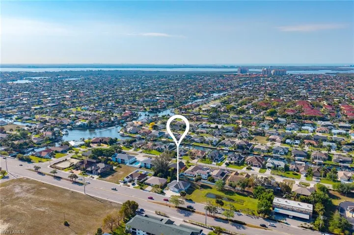 1426/1428 Cape Coral Pkwy W, Cape Coral, Florida 33914