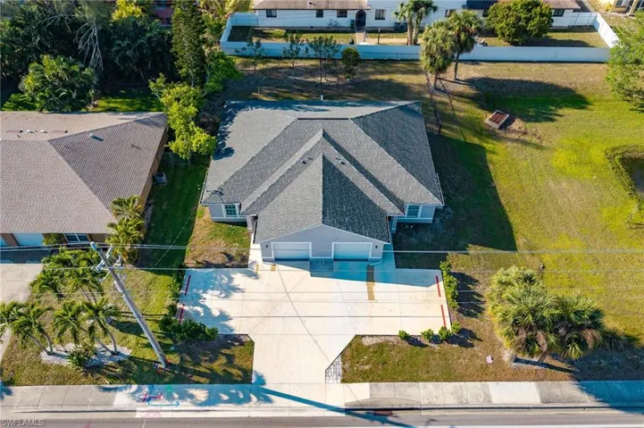 1426/1428 Cape Coral Pkwy W, Cape Coral, Florida 33914