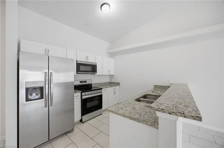 1426/1428 Cape Coral Pkwy W, Cape Coral, Florida 33914