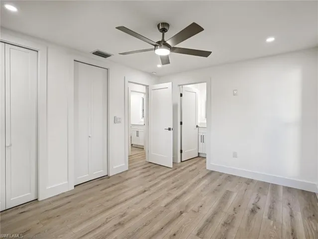 16  Kings  RD, Naples, FL 34112