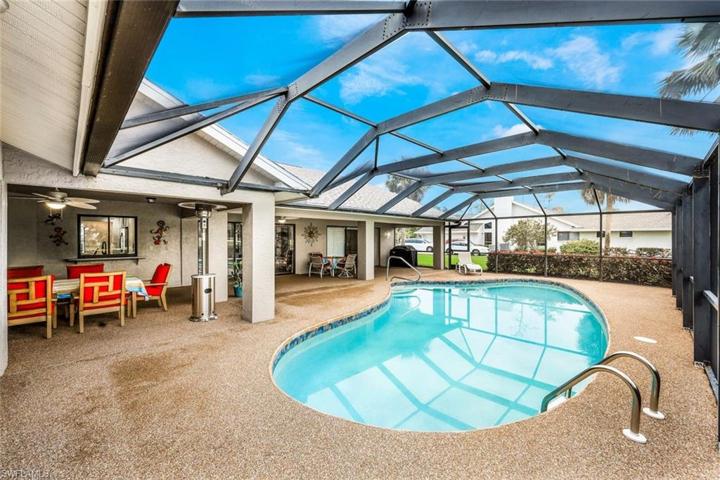 Super Sized Recreational Pool Area 54' in Length