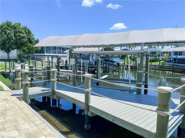 17511  Primrose  CT, Fort Myers Beach, FL 33931