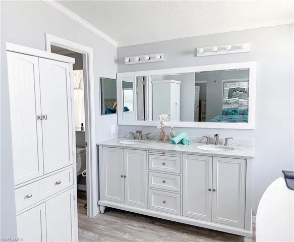 17511  Primrose  CT, Fort Myers Beach, FL 33931