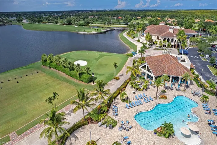 Heritage Bay state-of-the-art aqua driving range, resort-style pool, clubhouse, and poolside cabana bar and grille.