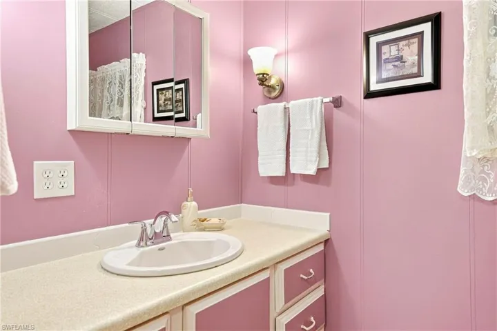 210 Sante Fe Trl, North Fort Myers, Florida 33917