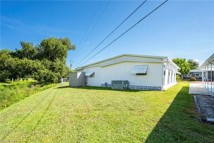 210 Sante Fe Trl, North Fort Myers, Florida 33917