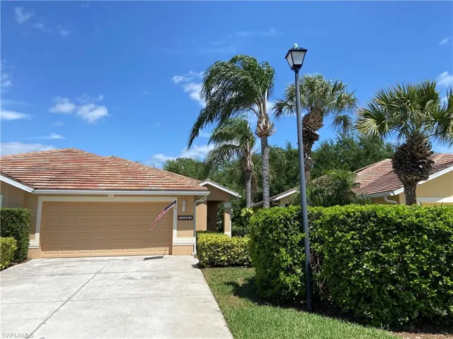 12561  Stone Valley  LOOP, Fort Myers, FL 33913