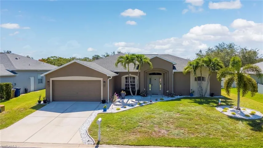 2743 Nature Pointe Loop, Fort Myers, Florida 33905