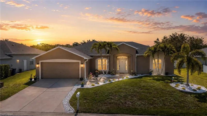 2743 Nature Pointe Loop, Fort Myers, Florida 33905