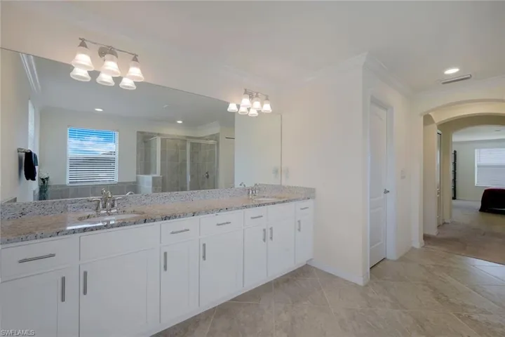 4234 Bluegrass Dr, Fort Myers, Florida 33916