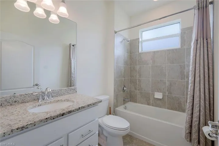 4234 Bluegrass Dr, Fort Myers, Florida 33916