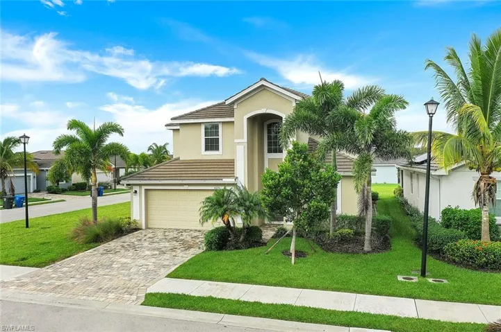 4234 Bluegrass Dr, Fort Myers, Florida 33916