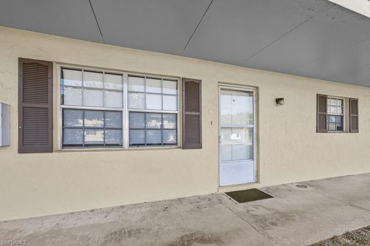 3325  Airport N RD, Naples, FL 34105