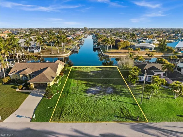 Prime build site on Gulf access canal