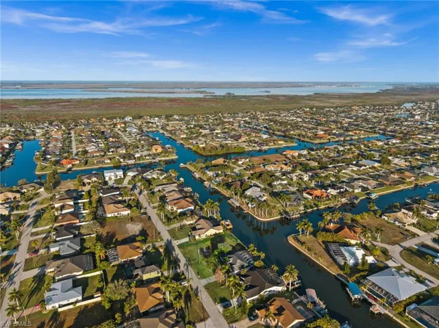 Waterfront curb appeal all around