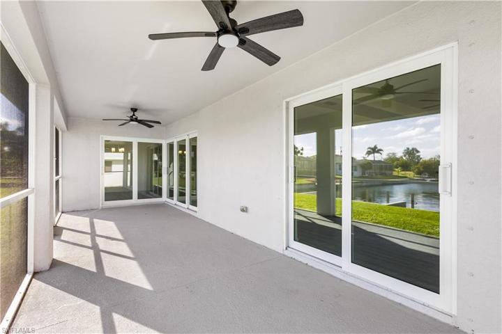 huge screened in lanai