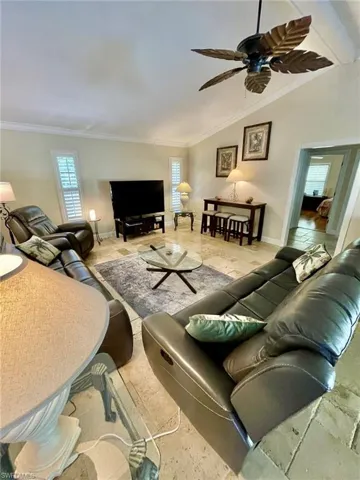 2171 Kings Lake Blvd, Naples, Florida 34112