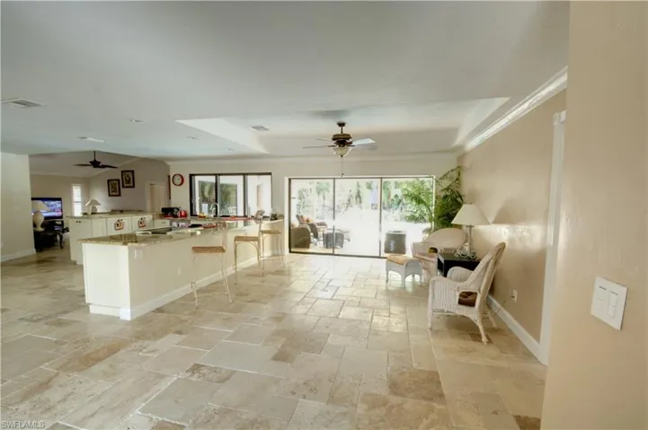 2171 Kings Lake Blvd, Naples, Florida 34112