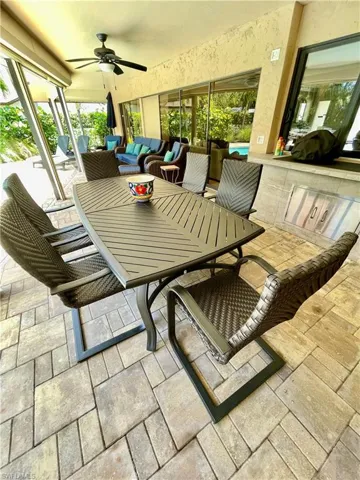 2171 Kings Lake Blvd, Naples, Florida 34112