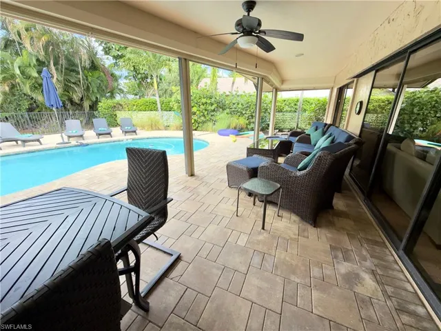 2171 Kings Lake Blvd, Naples, Florida 34112