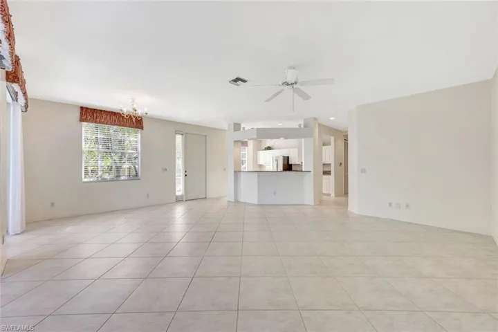 5080  Yacht Harbor  CIR, Naples, FL 34112