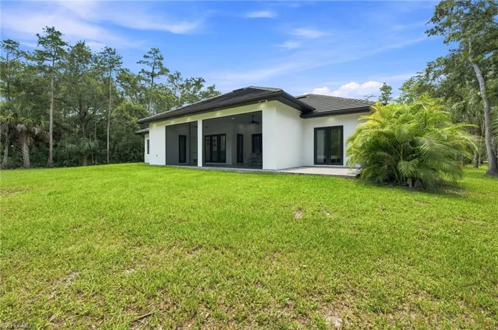 209 35th Ave Nw, Naples, Florida 34120