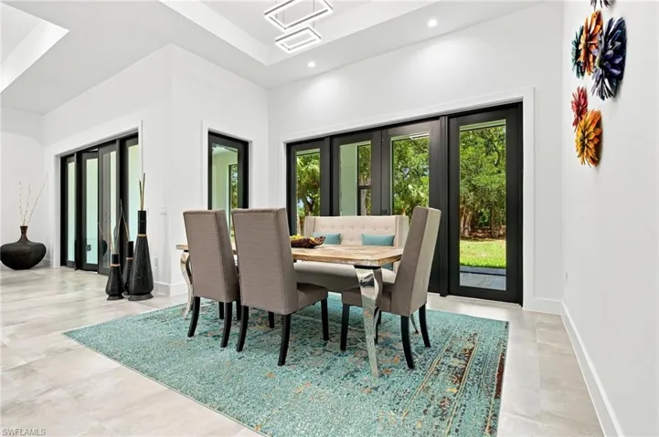 209 35th Ave Nw, Naples, Florida 34120