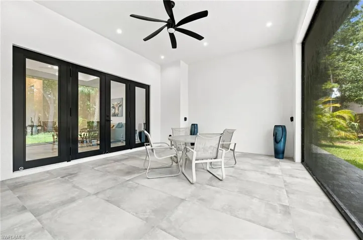209 35th Ave Nw, Naples, Florida 34120
