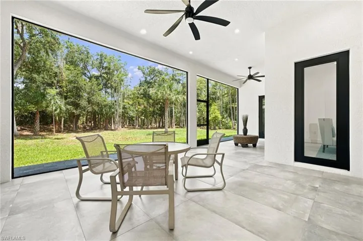 209 35th Ave Nw, Naples, Florida 34120