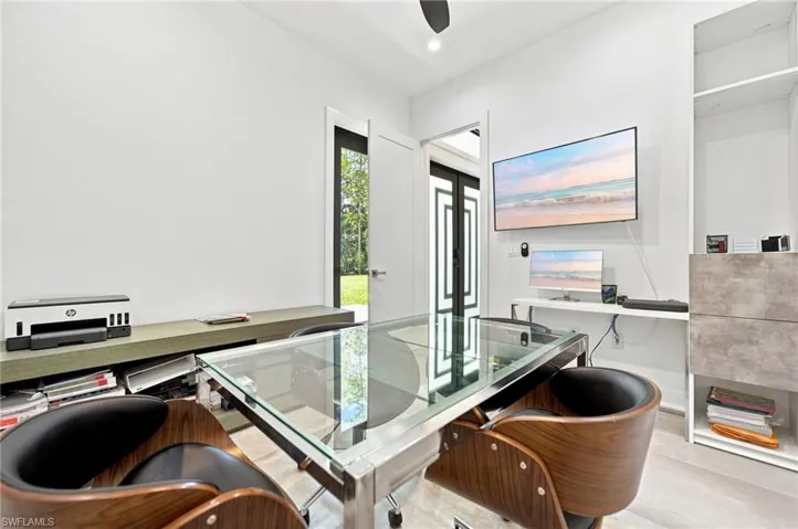 209 35th Ave Nw, Naples, Florida 34120