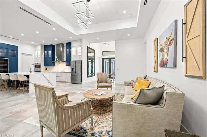 209 35th Ave Nw, Naples, Florida 34120