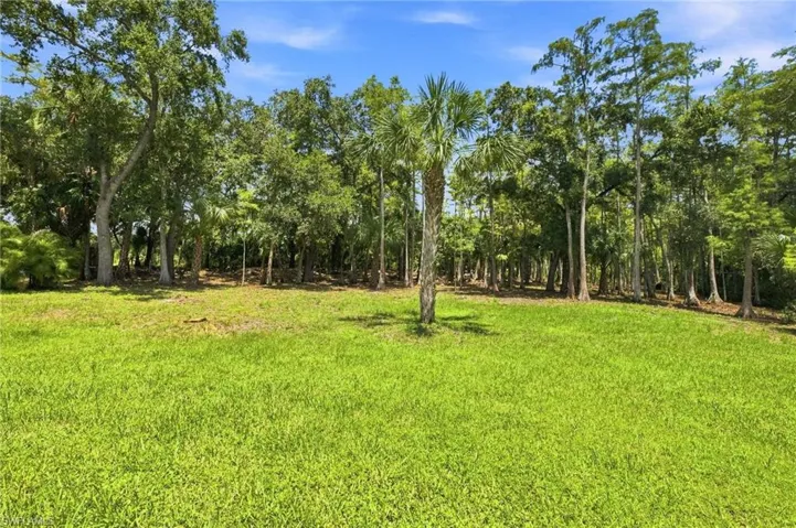209 35th Ave Nw, Naples, Florida 34120