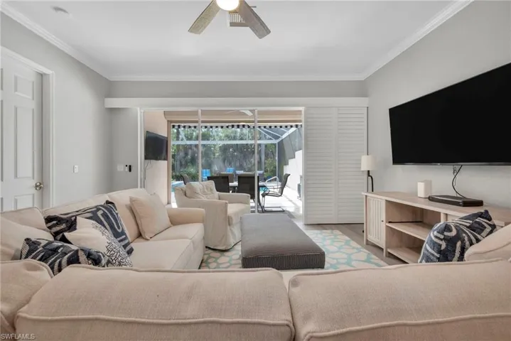 3557  Periwinkle  WAY, Naples, FL 34114