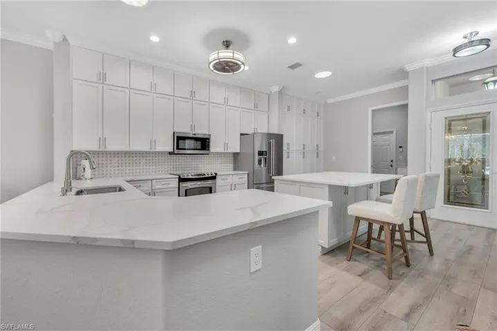 3557  Periwinkle  WAY, Naples, FL 34114