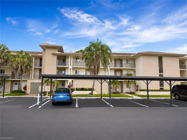 2079 Barkeley Ln 13, Fort Myers, Florida 33907