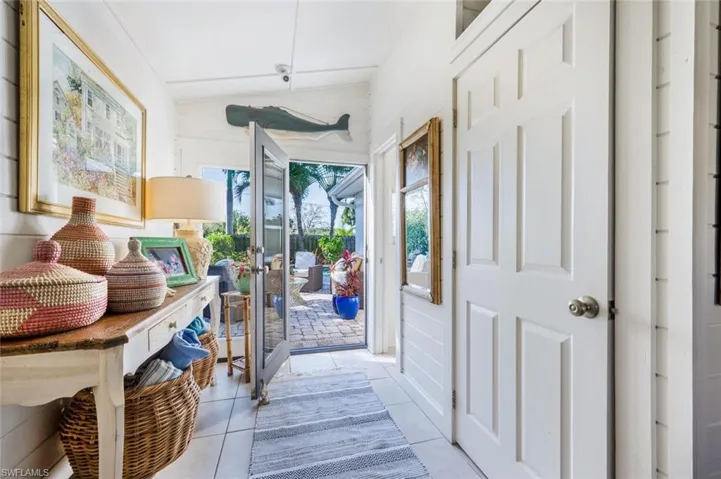 Back hallway leading to patio/pool