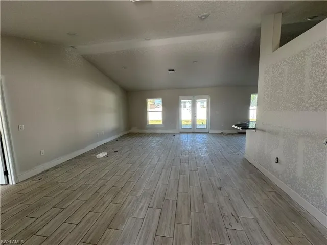1525 S Gator  CIR, Cape Coral, FL 33909