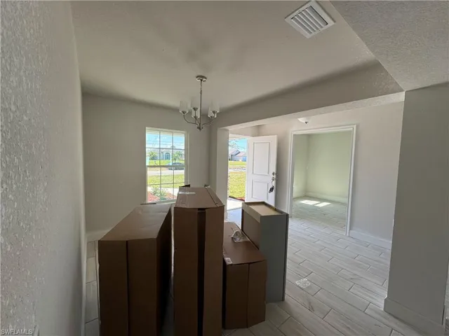 1525 S Gator  CIR, Cape Coral, FL 33909