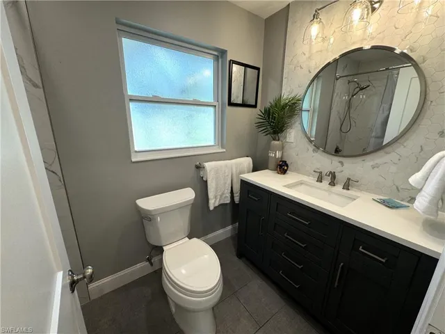 131  Coral Vine  DR, Naples, FL 34110