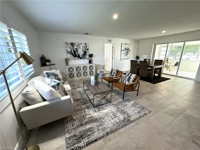 131  Coral Vine  DR, Naples, FL 34110