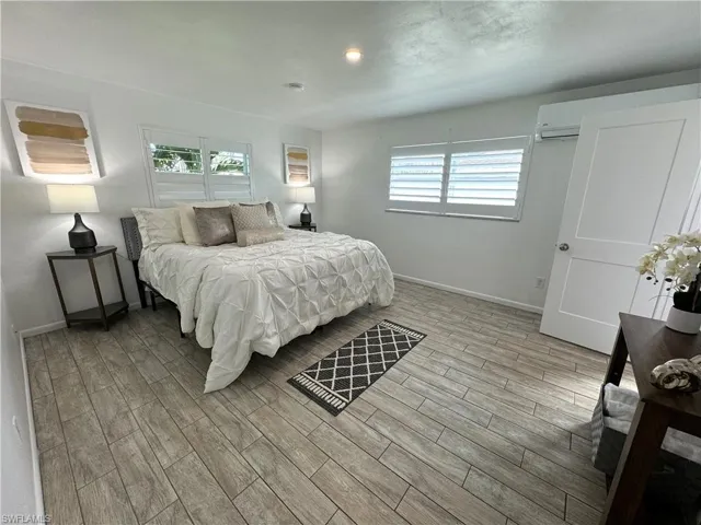 131  Coral Vine  DR, Naples, FL 34110